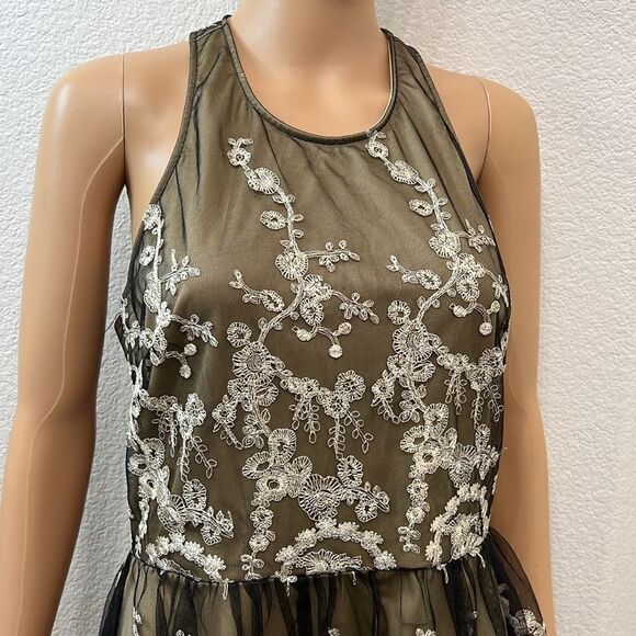 Alter’d State Dress Sz Medium Halter Black Gold Appliqué Lace Mini Netting Lined - Picture 3 of 12